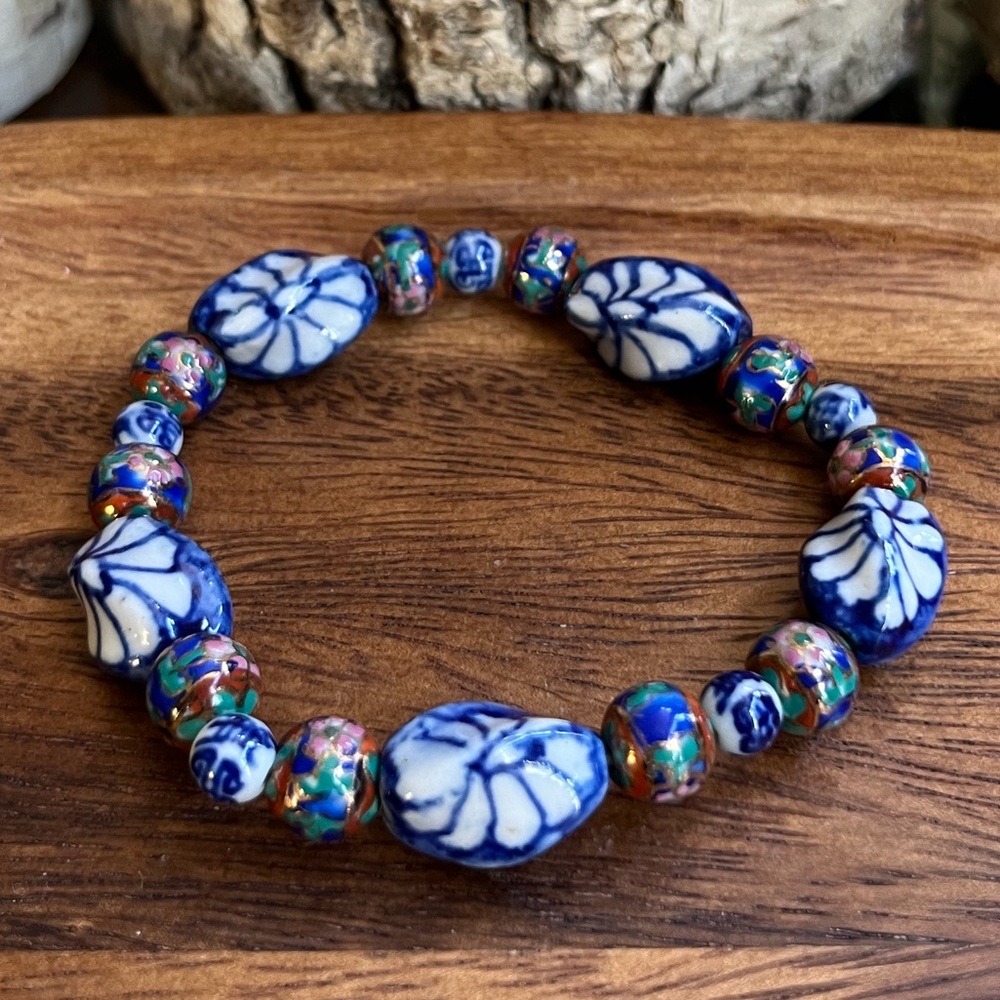 Vintage Blue White Porcelain & Cloisonné Bead Stretch Bracelet